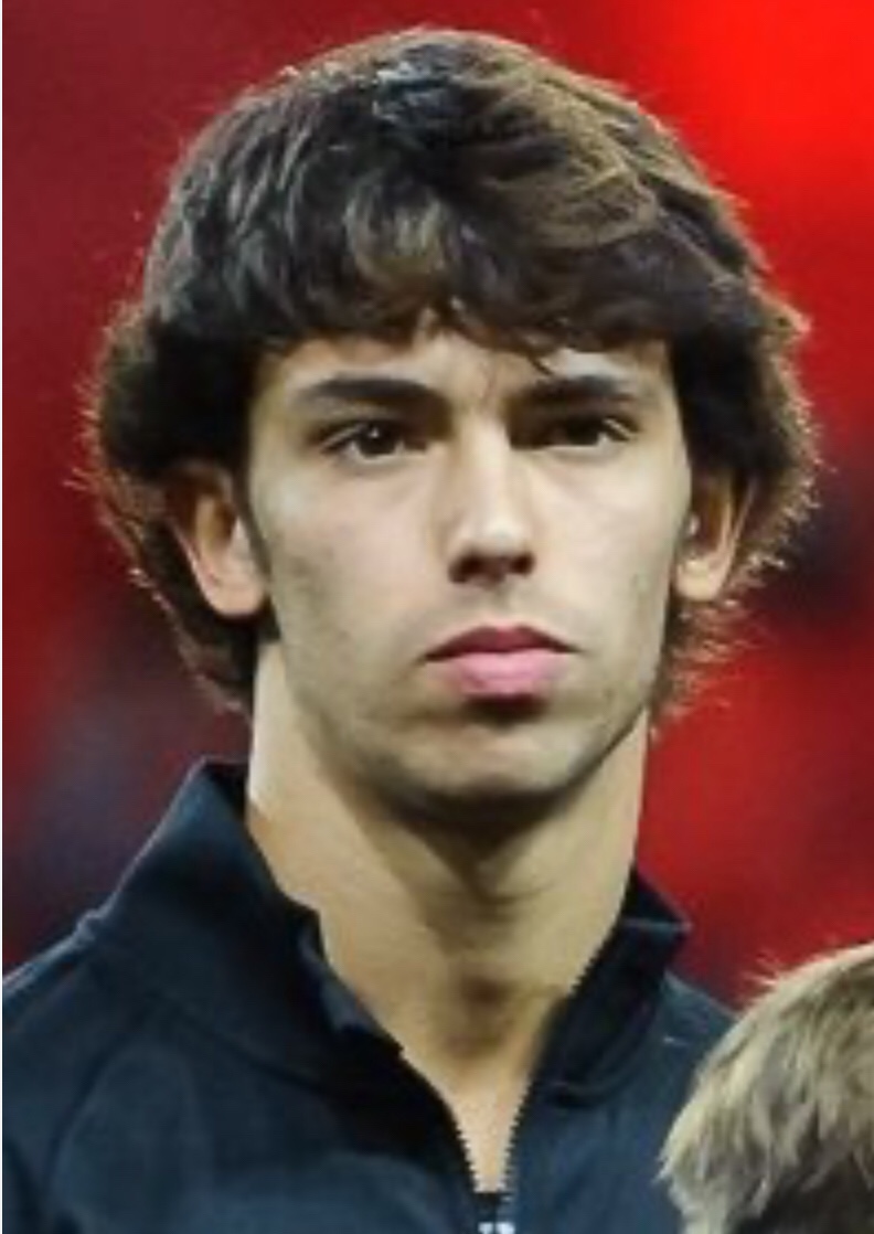 EN BOCA CERRADA NO ENTRAN MOSCAS